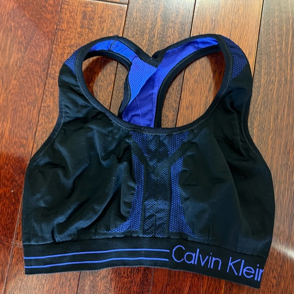 Calvin Klein Other - Calvin Klein reversible Black and Blue Women's sports bra